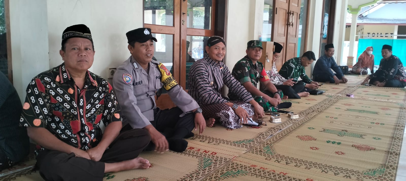 BHABINKAMTIBMAS KALURAHAN SOGAN HADIRI MERTI PADUKUHAN SOGAN 1