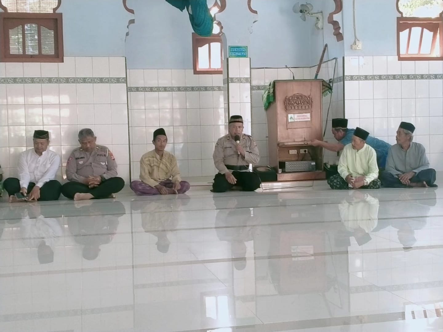 Jum’at Curhat Polsek Temon Di Masjid Baitul Munir, Glagah