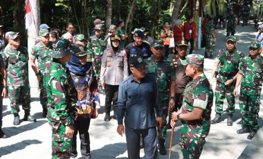 Kapolres Kulonprogo Hadiri Penutupan TMMD Kodim 0731 Kulonprogo