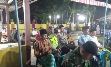 Anggota Polsek Temon Melaksanakan Pengamanan Pengajian Akbar