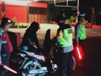 Cegah Aksi Kejahatan Jalanan Polsek Wates Gelar Patroli Stasioner Gabungan