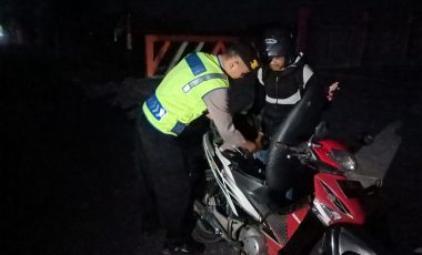 ANTISIPASI TINDAK KRIMINALITAS DAN KEJAHATAN JALANAN SAMAPTA POLSEK WATES GELAR PATROLI STASIONER